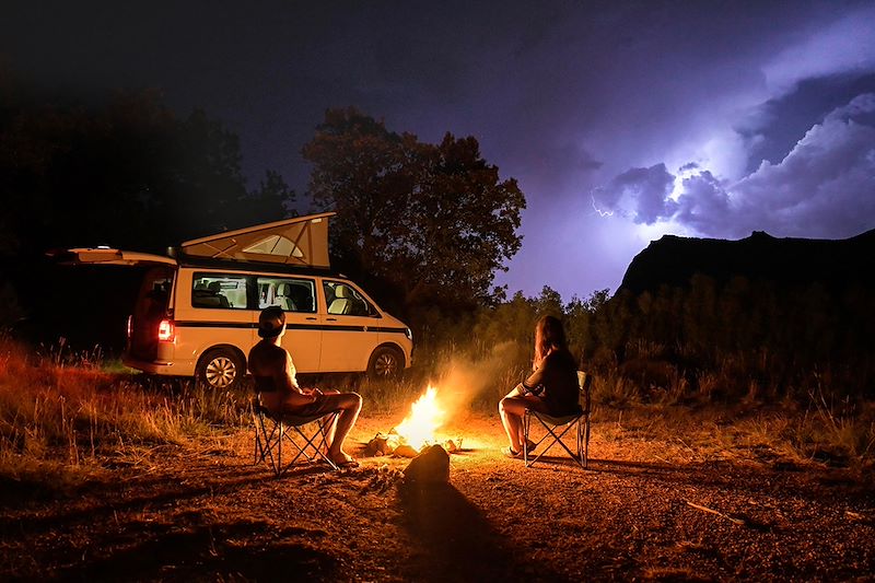 Van avec tente sur toit - La Réunion