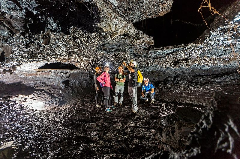 Visite guidée d'un tunnel de lave - Piton de la Fournaise - La Réunion