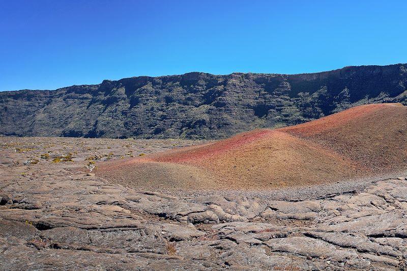 Randonneurs au Piton de la Fournaise - Île de la Réunion