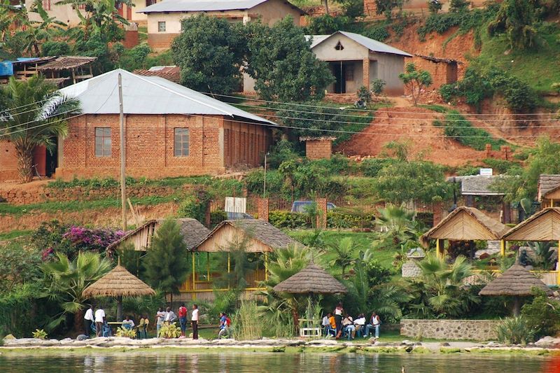 Village sur les berges du lac Kivu - Rwanda