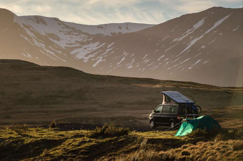 Road trip en Van dans les plus beaux sites d'Ecosse, d'Edimbourg à l'île de Skye avec nos meilleures randos et spots pour dormir
