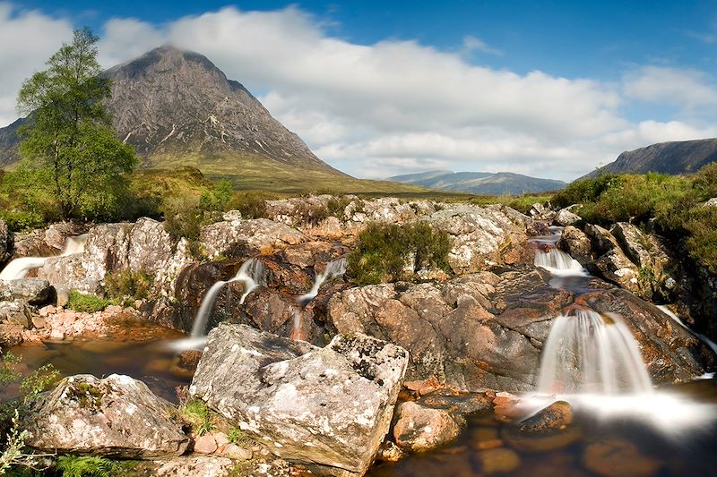 Buachaille Etive Mor et la riviere Coupall - Glencoe - Écosse