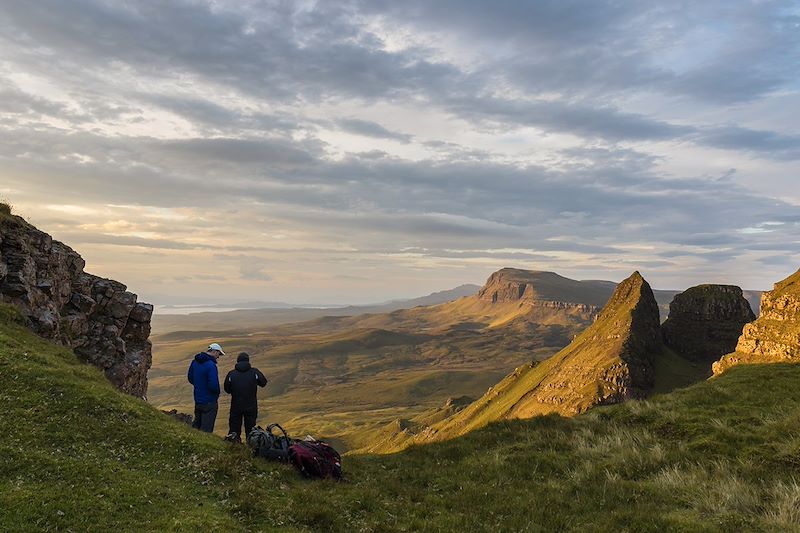 Randonneurs dans le Quiraing - Île de Skye - Écosse