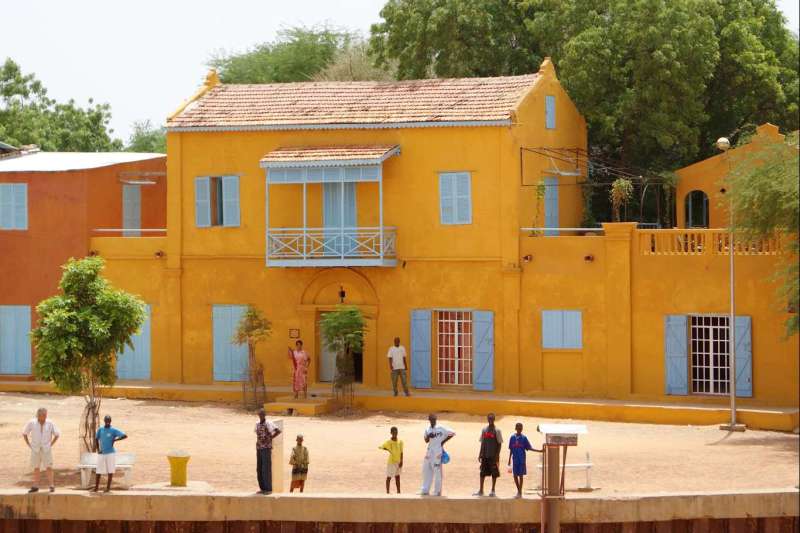 Sur les quais à Podor - Sénégal