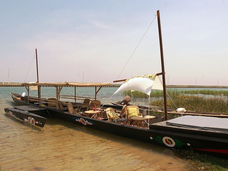 Pirogue sur le fleuve Sénégal