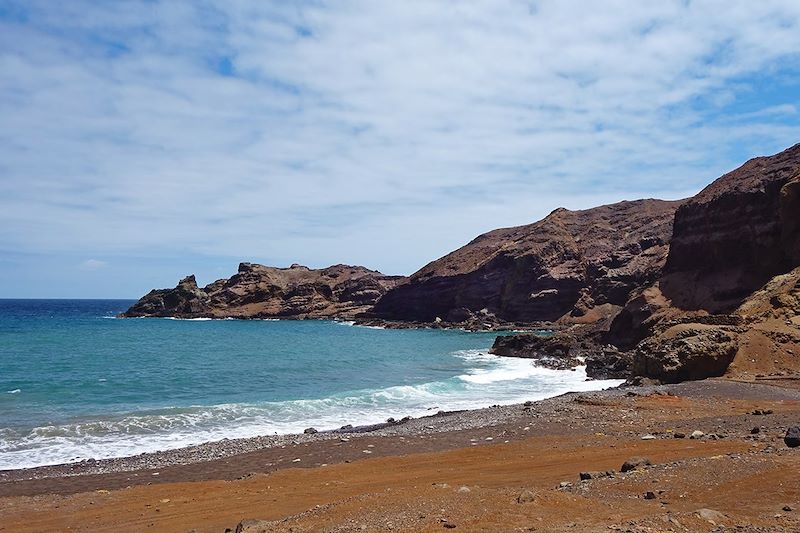 Sainte-Hélène, un voyage hors du temps