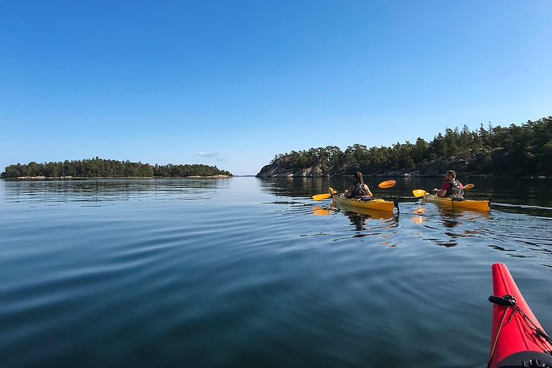 Kayak et rando dans l'archipel de Stockholm