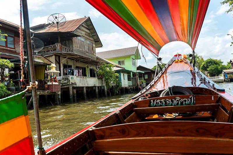 En bateau dans les klongs de Bangkok - Thaïlande