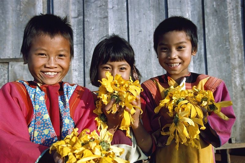 Groupe d'enfants à Chiang Mai - Thaïlande