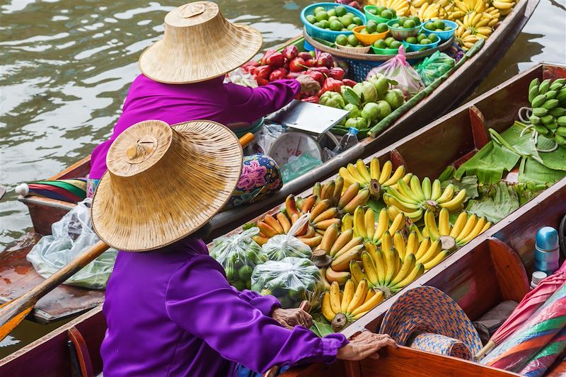 Marché flottant de Damnoen Saduak, dans les environs de Bangkok - Thaïlande