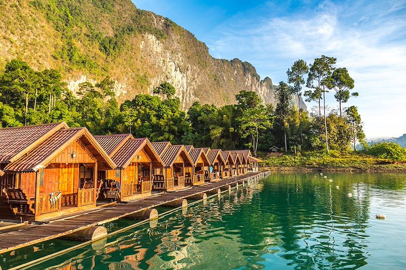 Hébergement flottant - Parc national de Khao Sok - Thaïlande