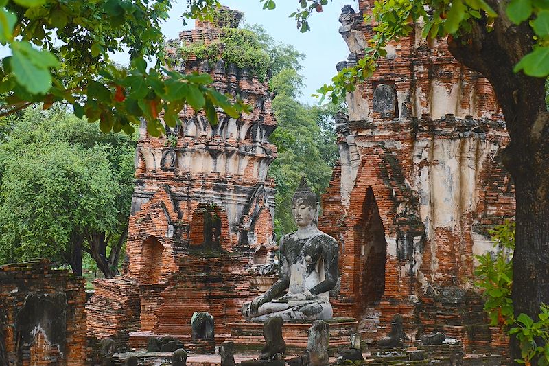 Statue Bouddhiste - Ayutthaya - Thaïlande