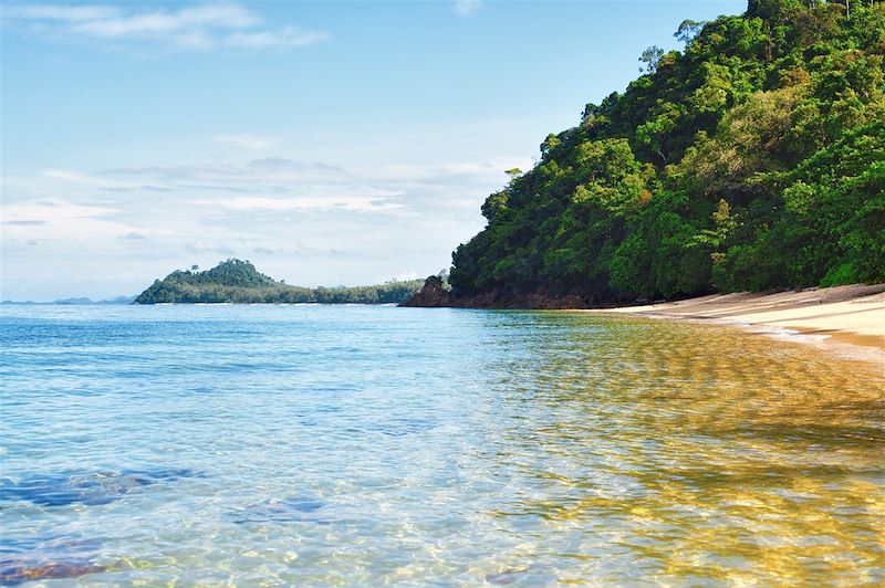 Plages de rêve sur les îles de Trang