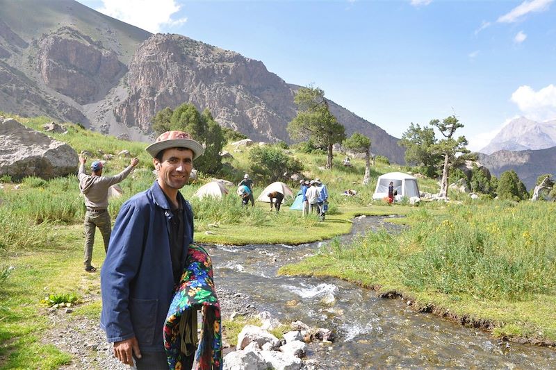 Campement dans la vallée d'Obisafed - Tadjikistan