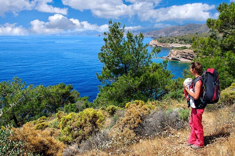 Aventure douce imaginée pour petits et grands, d’Izmir à Bodrum, le long de la mer Egée.