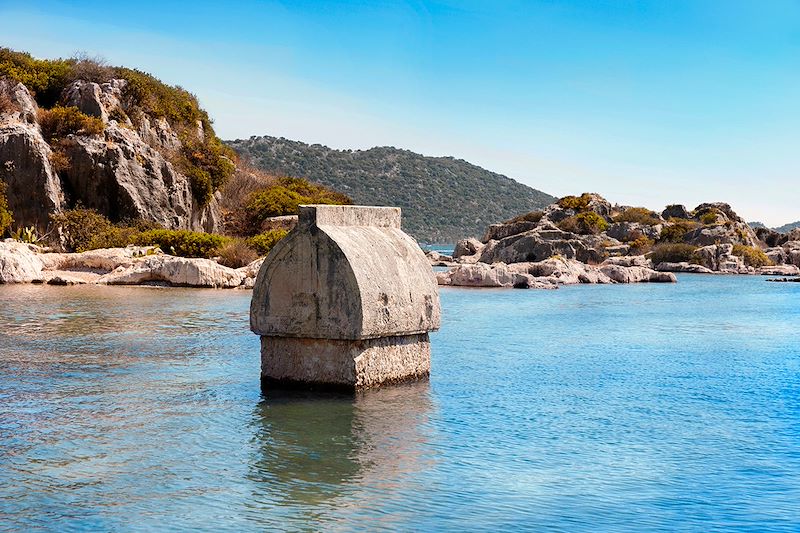 Tombeau englouti sur l'île de Kekova - Turquie