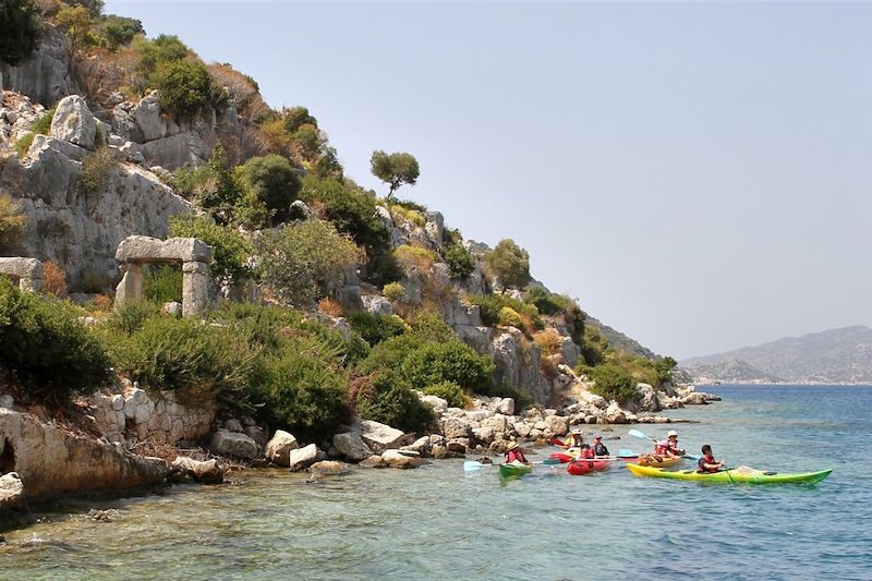 La Lycie à pied, à VTT, en kayak et en bateau sans oublier la rando vers la forteresse de Simena et le site d'Aperlea