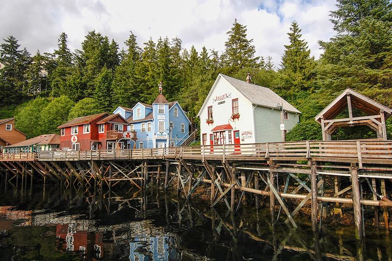 Maisons sur pilotis à Creek Street Ketchikan - Alaska - États-Unis