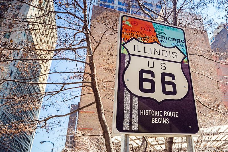 Panneau marquant le début de la Route 66 à Chicago - Illinois - États-Unis