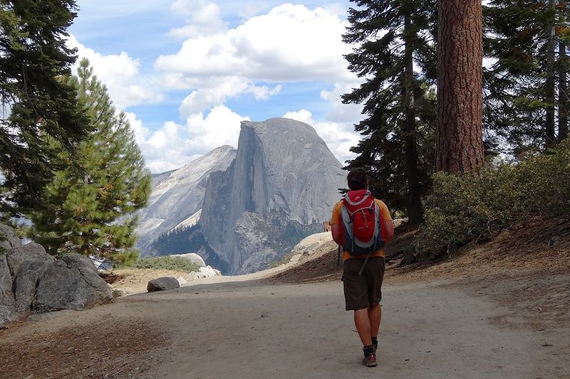 Randonnée dans le Parc National de Yosemite - États-Unis