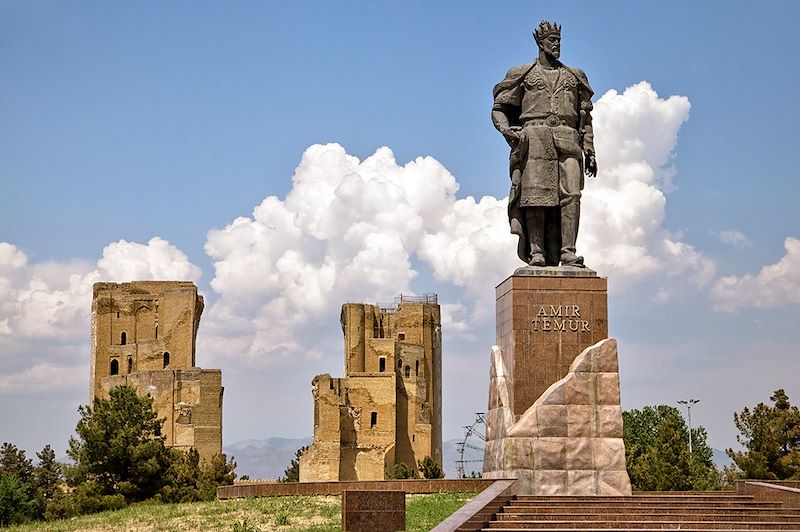 Statue de Tamerlan à Shakhrisabz - Kachkadaria - Oozbekistan