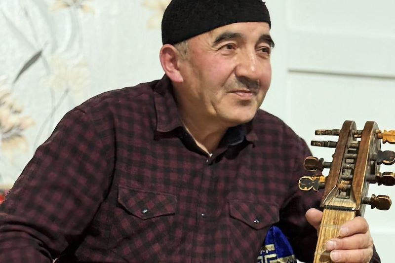 Musicien à Gelan - Monts Hissar - Ouzbékistan