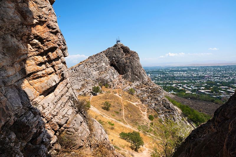 Vue depuis la montagne sacrée Suleiman-Too - Osh - Kirghizistan