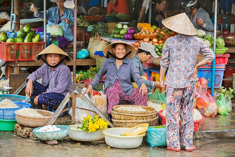 Femmes sur un marché - Hoi An - Vietnam