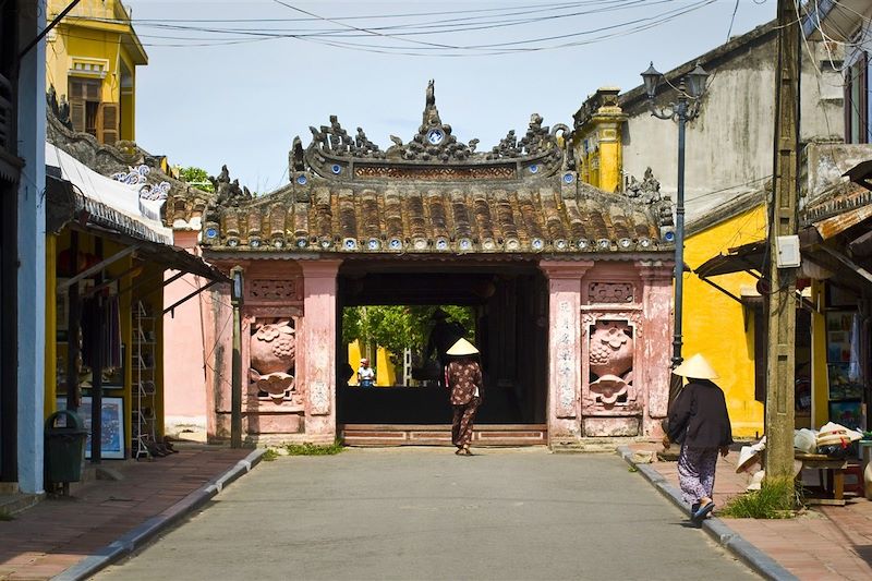 Randonnée tonkinoise et pagode de l'Annam