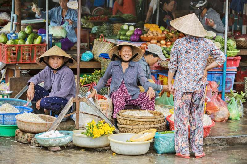 Visitez les trois joyaux d’Asie réunis en un voyage inoubliable : Vietnam, Laos et Cambodge.