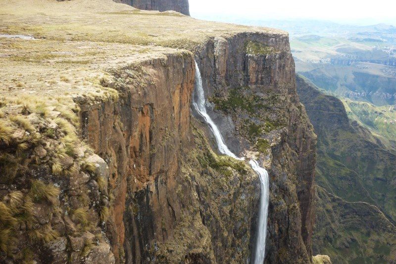 Les chutes de la Tugela river sur l'Amphithéâtre Rock - Afrique du Sud