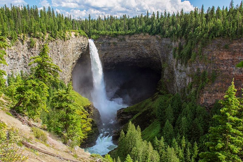 Chutes Helmcken dans le parc provincial Wells Gray - Colombie-Britannique - Canada