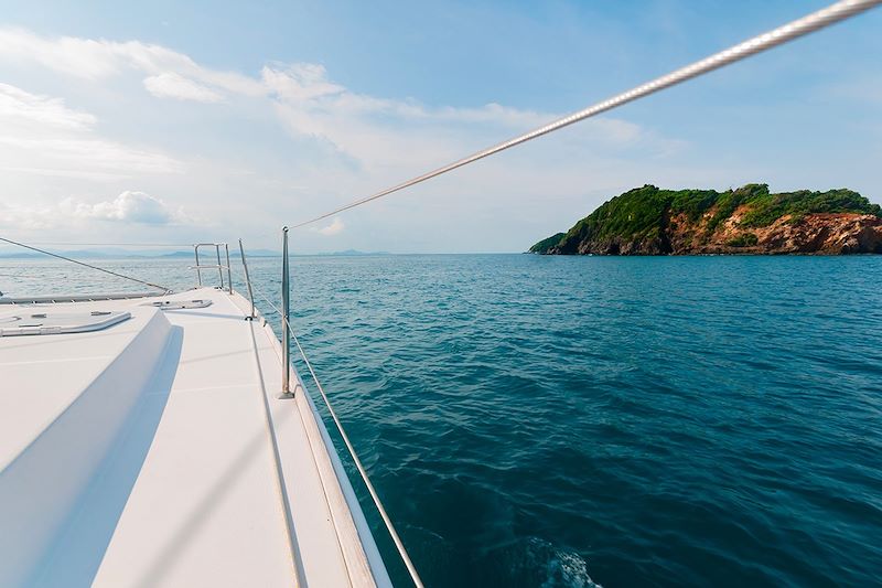 À bord d'un catamaran en Thaïlande