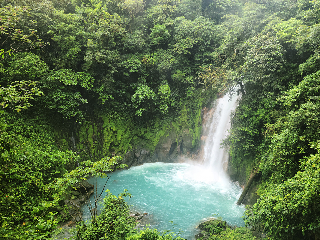Cascade du río Celeste dans le parc national du volcan Tenorio - Guanacaste - Costa Rica
