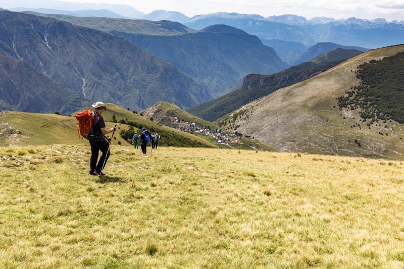 Randonn&eacute;e vers Lukomir en Bosnie-Herz&eacute;govine &copy; Amir/stock.adobe.com