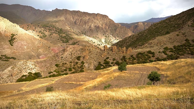 Paysage de montagne sur le chemin du M'Goun © Patrick D. Paysage de montagne sur le chemin du M'Goun © Patrick D.