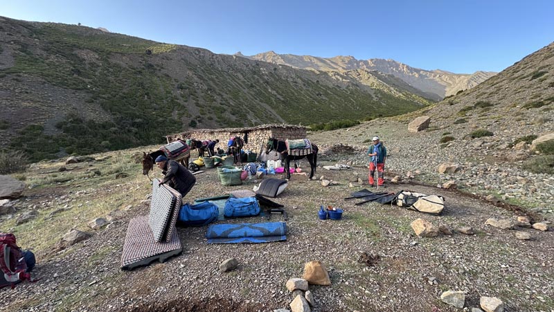 Premier site du bivouac sur le chemin du M'Goun © Patrick D. Premier site du bivouac sur le chemin du M'Goun © Patrick D.