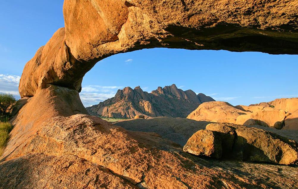 Arche du pic du Spitzkoppe © EcoView/stock.adobe.com