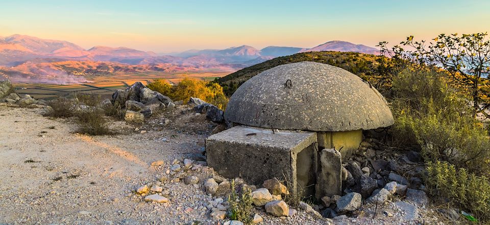 Urbex en Albanie pour revivre l'histoire récente du pays, avec des nuits en bunker, vestiges et symboles de l'époque communiste