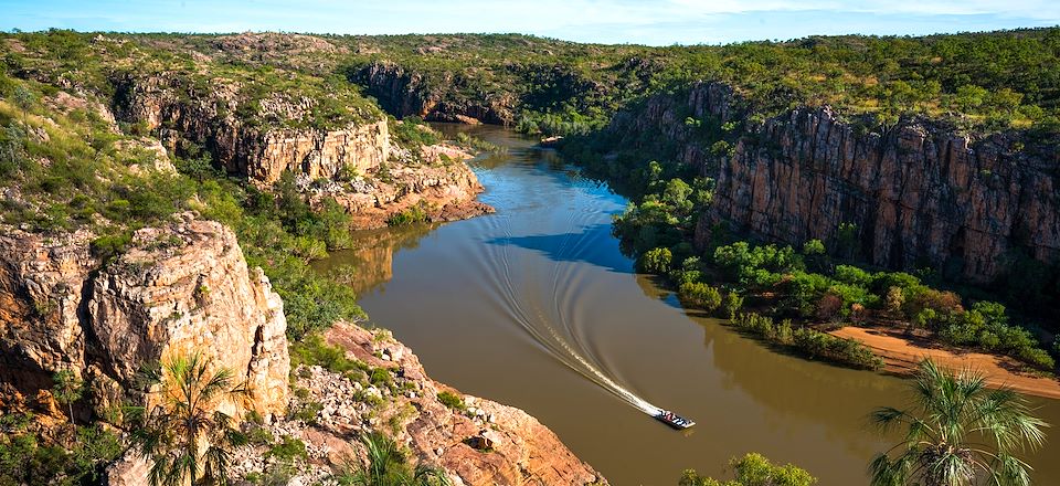 Combiné de Bali et de l'Australie, où l’immensité sauvage de l’Australie rencontre la douceur tropicale du sud de Bali