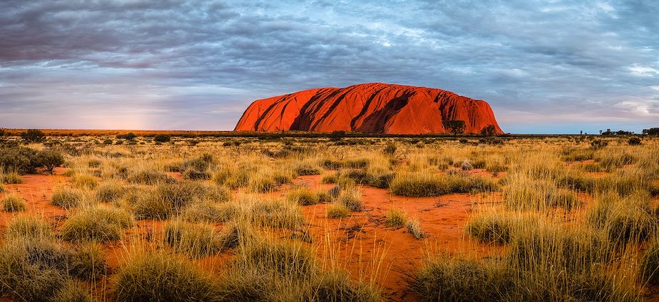 Le Road trip en Australie qui réunit l'emblématique Opéra de Sydney, le Rocher Uluru dans le Bush et la Grande Barrière de Corail