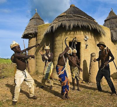 Voyage d'aventure au Bénin et au Togo du nord au sud : hauts plateaux du Togo, Tatas Sombas, royaume d'Abomey, Ouidah et Ganvie !