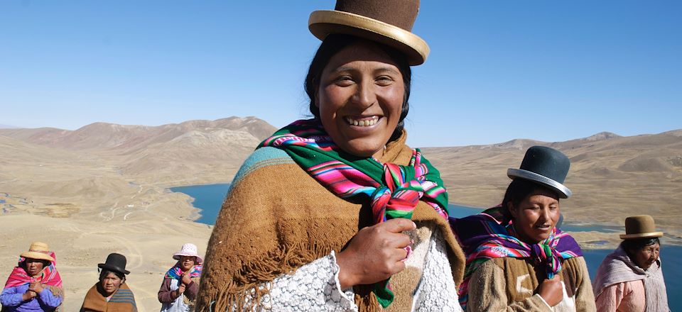 Couleurs et contrastes, des grands espaces du fabuleux Sud Lipez aux rives vivifiantes du Titicaca, via les cités Sucre et Potosi.