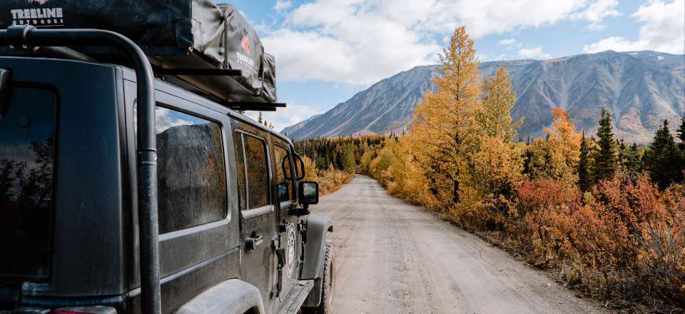 Un 4x4, une tente de toit, partez à l'assaut des sites sauvages du Yukon, des parcs de Kluane & Tombston et des baleines de Juneau