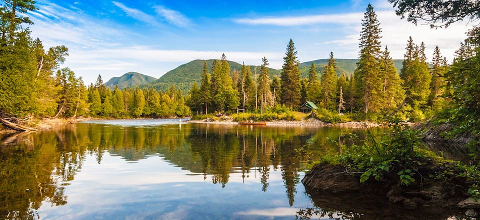 Voyage de randonnées dans les grands parcs du Québec avec observation de toute la faune de Gaspésie dont les baleines à Tadoussac