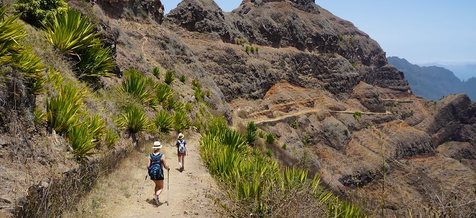 Randonnée au Cap-Vert, sur Santo Antão en liberté avec carnet de route et visite de São Vicente avec la baie de Mindelo