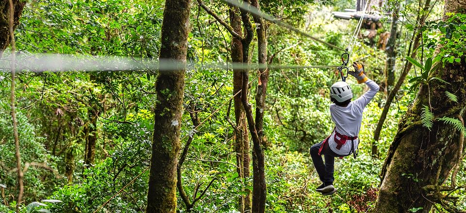 Séjour 100% pensé pour les ados avec cocktail d’activités en pleine nature : rafting, canyoning, snorkeling et plus encore ! 