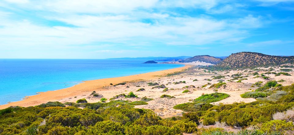 Voyage à pied dans le nord de Chypre, très sauvage, à la découverte de sites culturels incontournables et de villages typiques