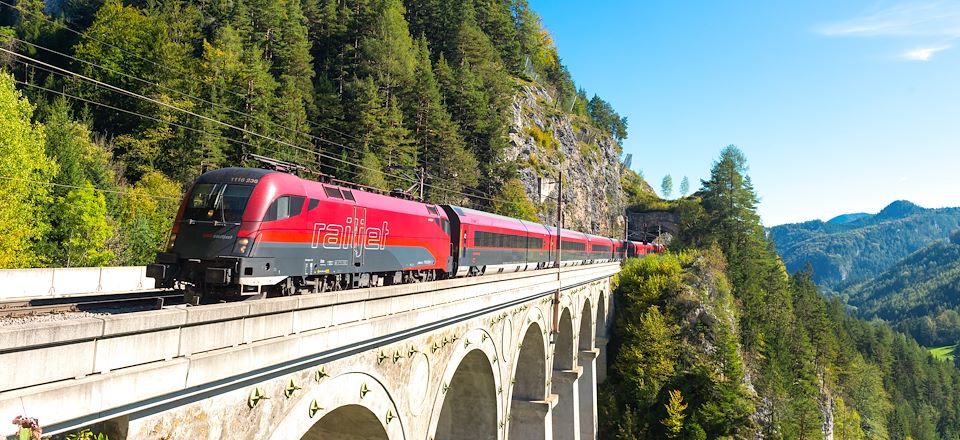 Voyage Prague tout compris : Explorez Prague et ses environs en train avec des escapades culturelles à Budapest et Vienne.