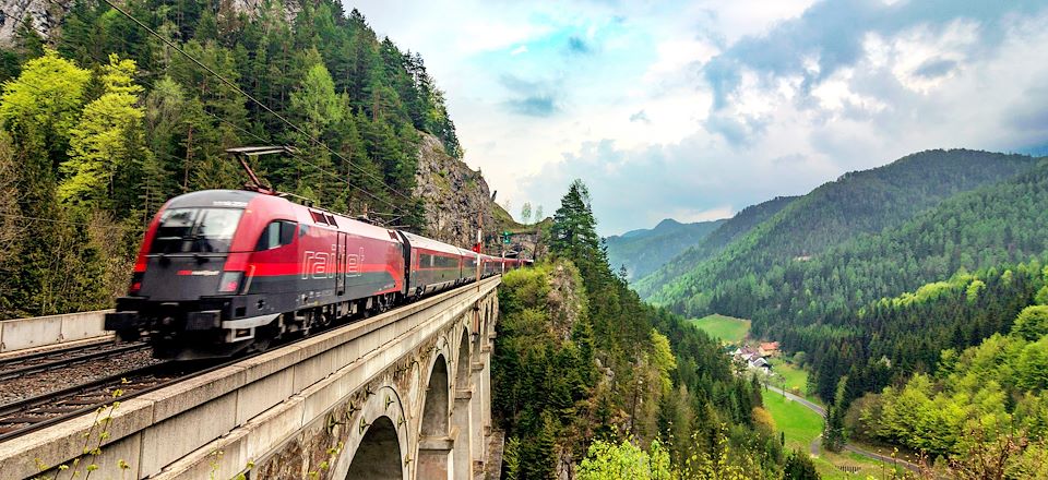 Escapade culturelle de Prague à Budapest en passant par Vienne. Le meilleur de l'Europe de l'Est en train.